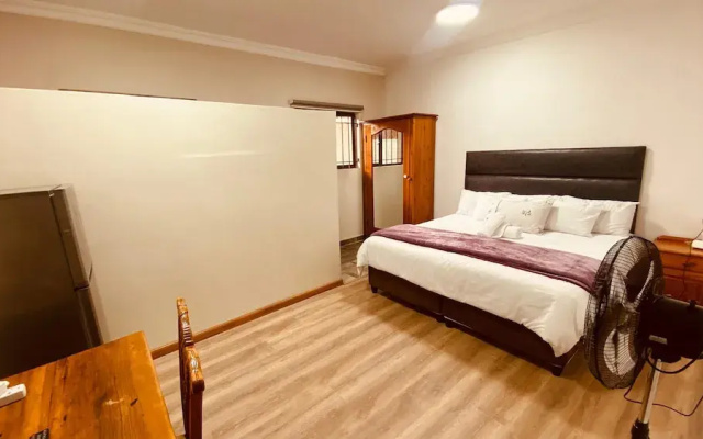 Adhara Hotel