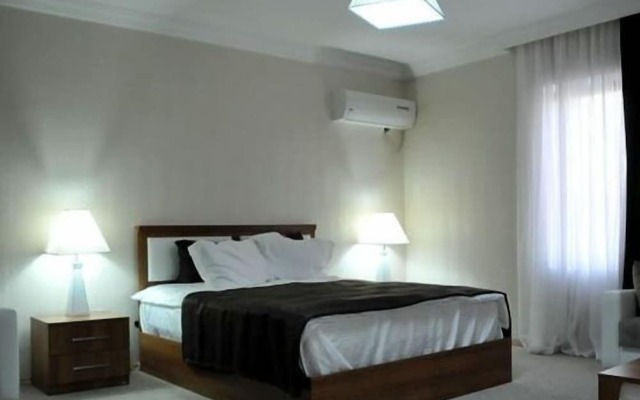 Palm Beach Hotel