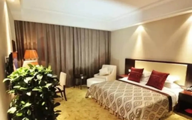Wuhan Guochuang Chuyuan Donghu Hotel