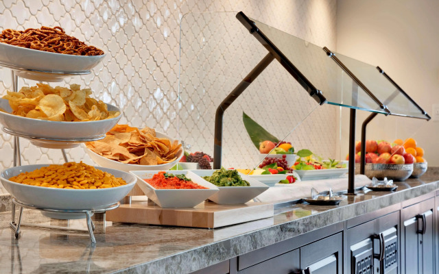 Embassy Suites by Hilton Scottsdale Resort