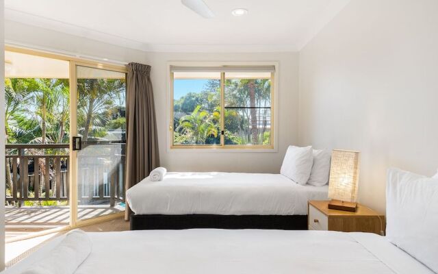 Bayside Court Apartments