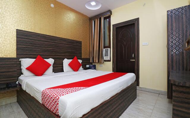 OYO Flagship 8393 Hotel Park Avenue