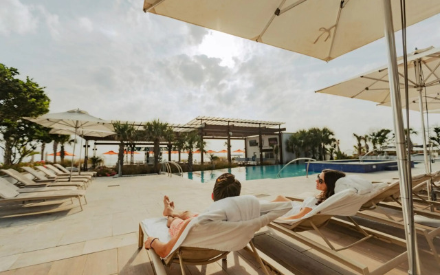 The Historic Cavalier Hotel and Beach Club, Autograph Collection