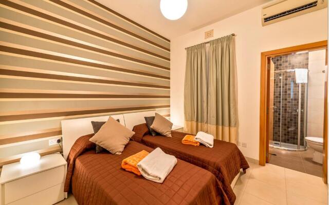 Hillock Residence Apartments