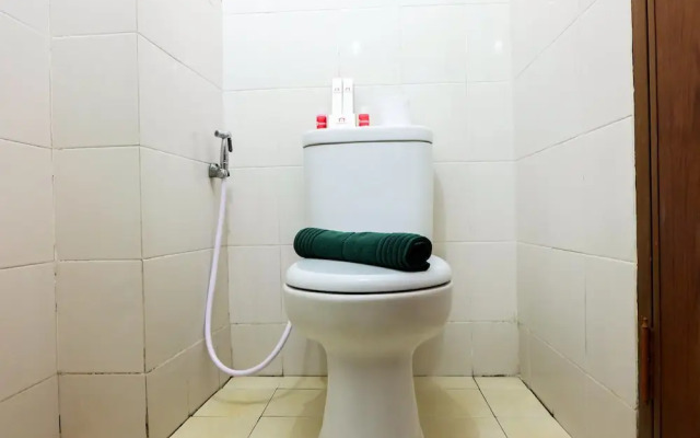 Full Furnished 2Br Pluit Sea View Apartment By Travelio