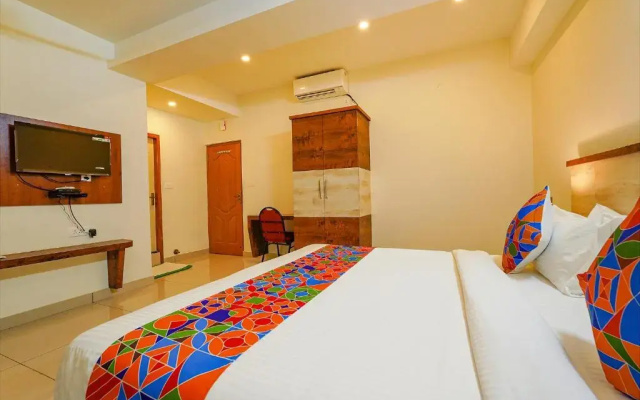 FabHotel Shakthi Suites