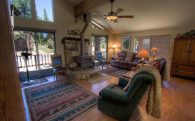 Merry Beary by Lake Tahoe Accommodations