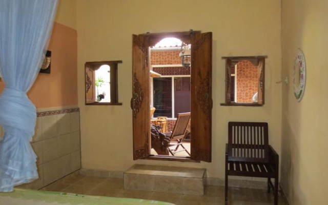 Kubu Made Homestay – Guest Rooms – Denpasar
