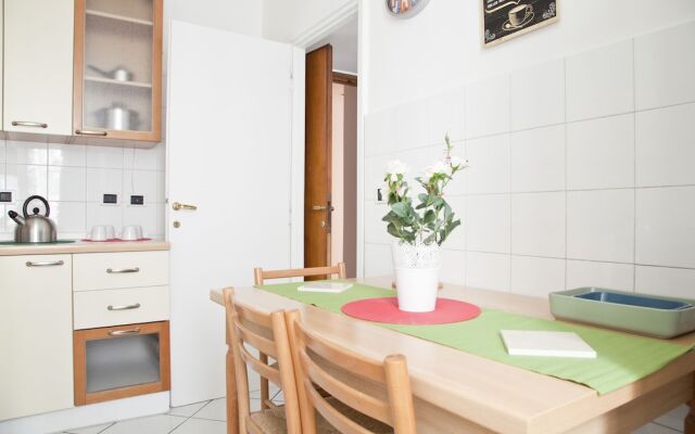 Kamchu Apartments Single Room Villa Ada 1