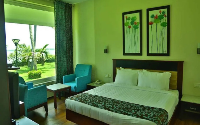 BLUSALZ MANOR Waters Edge Kochi