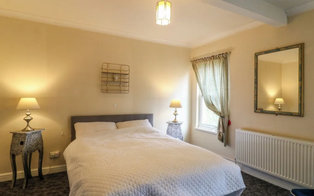 Peak House