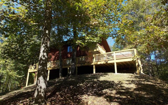 Wandering Bear Lodge by RedAwning