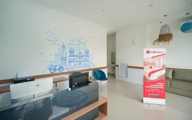 RedDoorz Plus @ Terban Residence