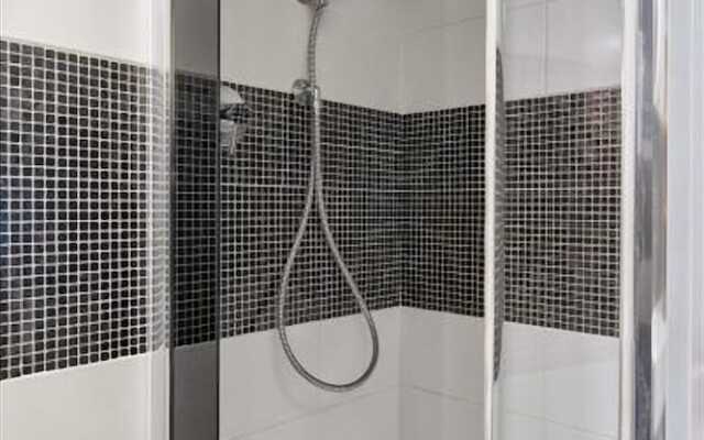 Torino Savoia Wooden Duplex Apt