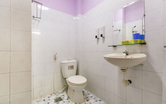 OYO 885 Ngoc Thinh Hotel