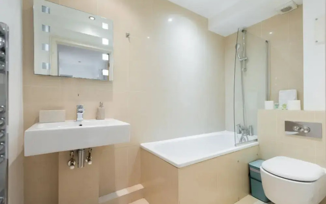 Platinum Apartment next to London Bridge 9995