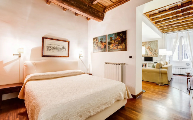 Historical Apartment near Spanish Steps