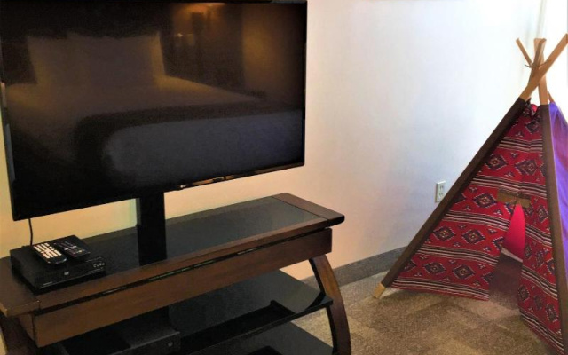 Boothill Inn And Suites