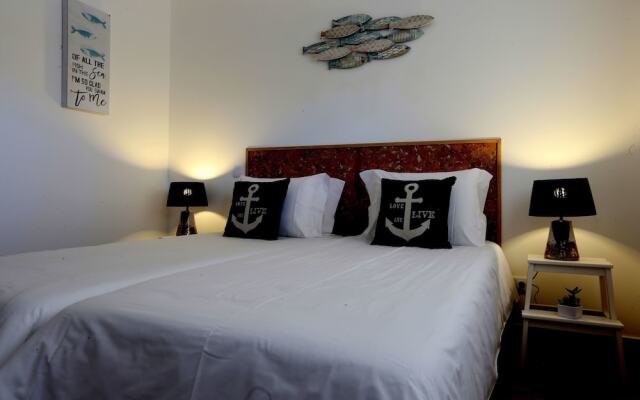 Sagres Sun Stay - Surf Camp & Hostel