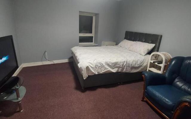 2 Bedrooms Apartment in Main Street Mexborough