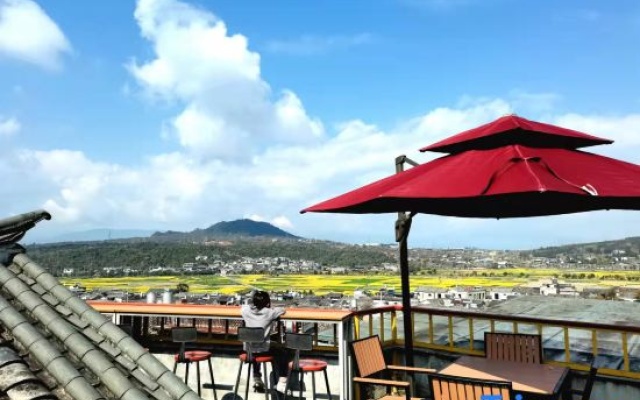 Teng Chong to the Cloud – Outside – Baoshan