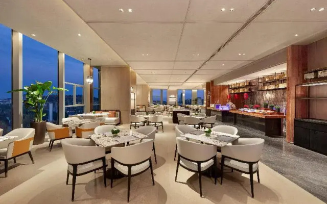 Crowne Plaza Jingmen