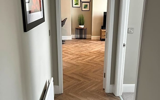 Crown and Cushion Appleby