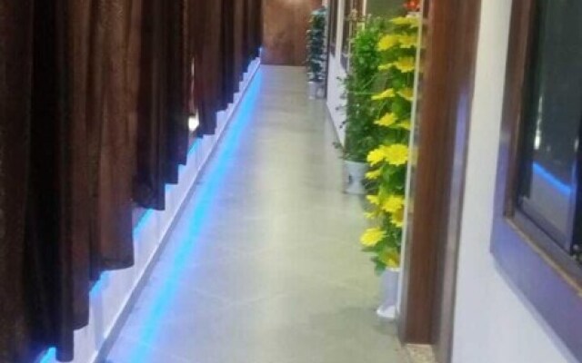 Hotel Mansarovar