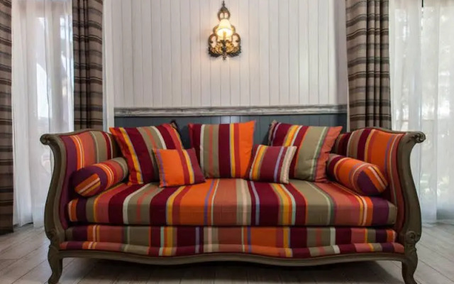 Host & Vinum - Le Clos des Pins