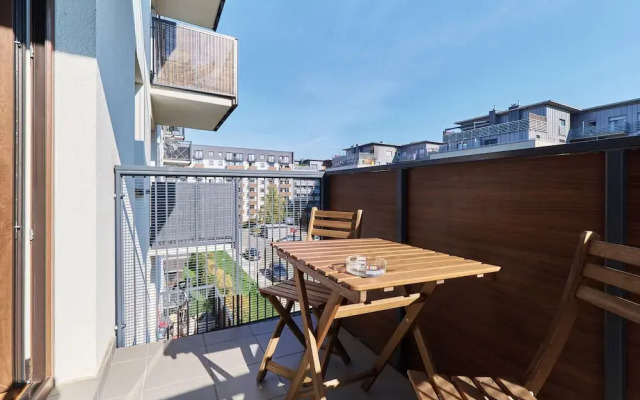 Nowa Teczowa Apartments by Renters