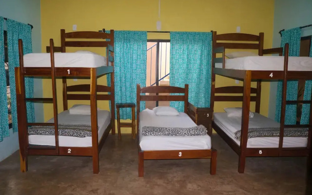 Hostal Tunich Naj & Hotel