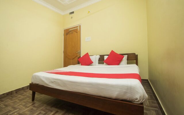 SS Lodge By OYO Rooms