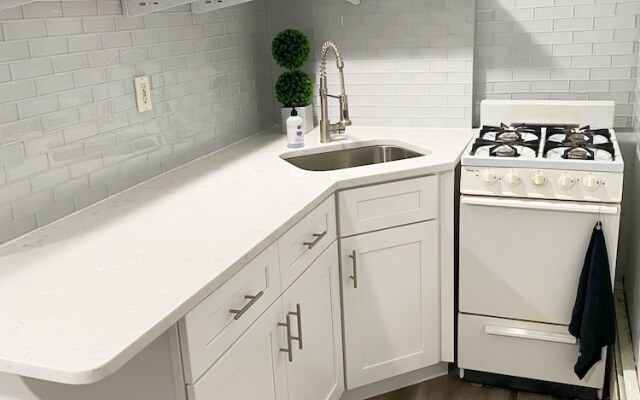 Ginkgo House on Harvard