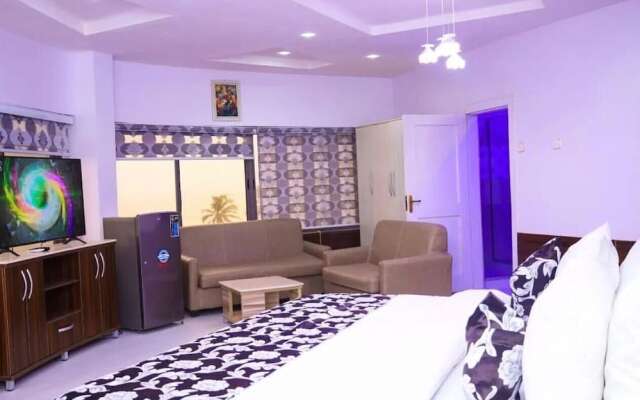 The Paradise Beach Resort and Apartment