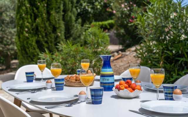 Comfy Villa in Pouzols-minervois With Private Pool