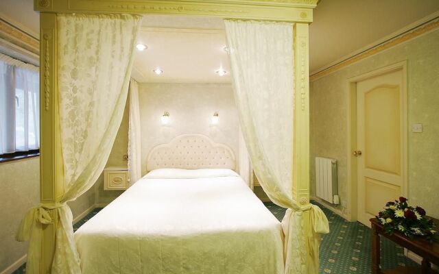 The Sandpiper Hotel, Sure Hotel Collection by Best Western