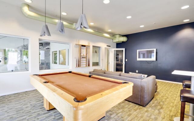 Global Luxury Suites at Via Marina