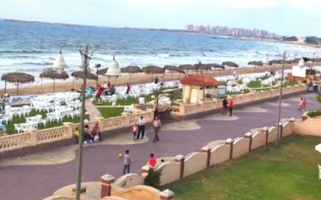 شاطئ المعموره الاسكندريه 01272849001