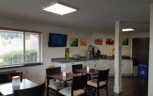 Oxford Inn Silverdale