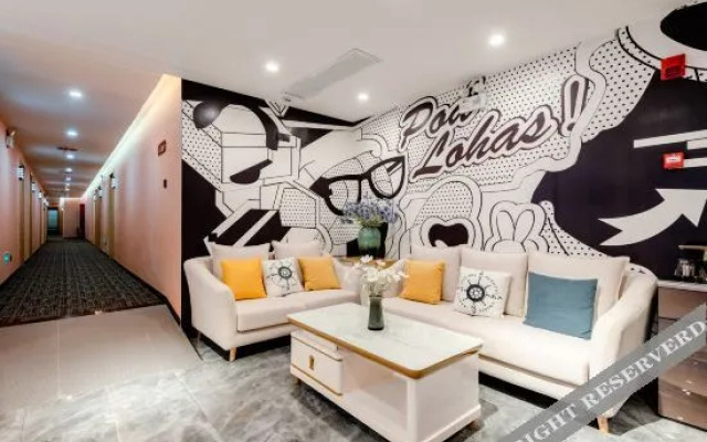 Pod Select Hotel (Xi'an Zhonggulou North Street Subway Station)