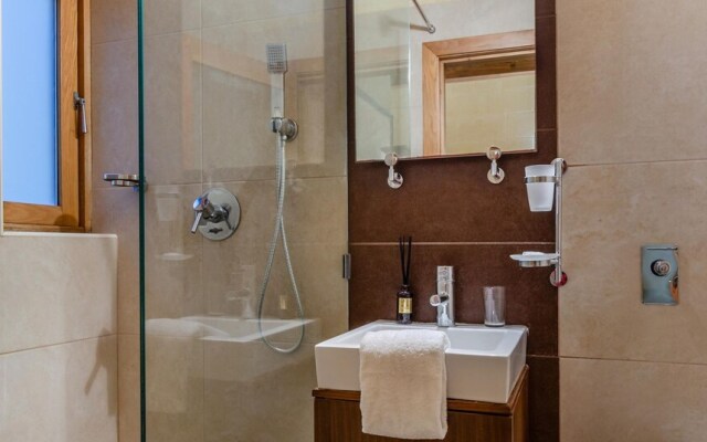 Gozo Escape w Private Pool Terrace BBQ AC