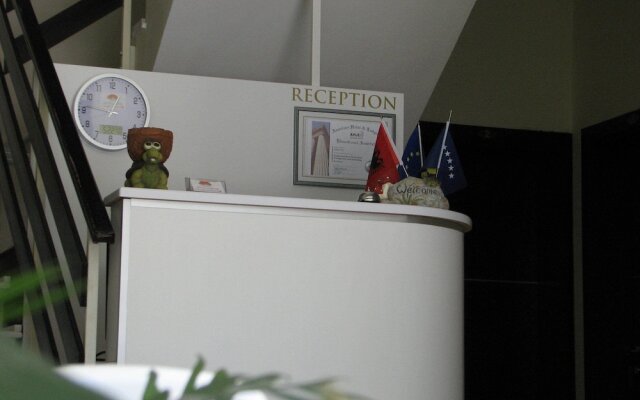 Aparthotel Vila Tufi