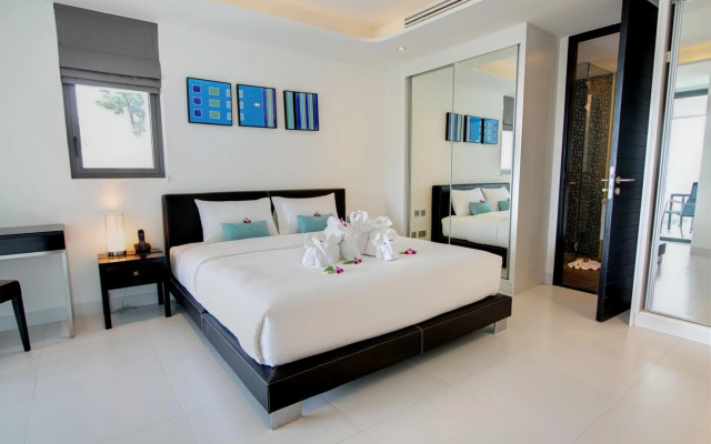 Absolute Twin Sands Resort & Spa