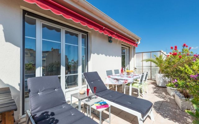 Le Mantega F2 Moderne,Centre Ville, 2 Grandes Terrasses,Climatisation, Ascenseur