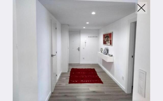 Apartamento totalmente reformado en 1ª linea