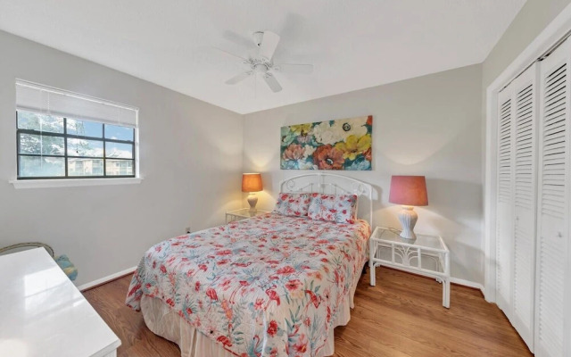 Golf Course 93d 3 Bedroom Condo by Redawning