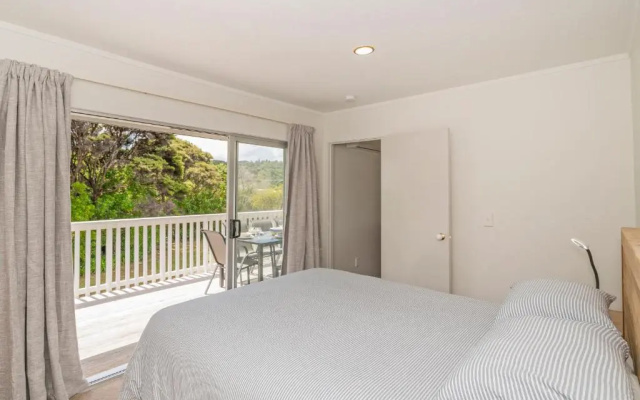 Recharge on Riverview - Cooks Beach Holiday Home