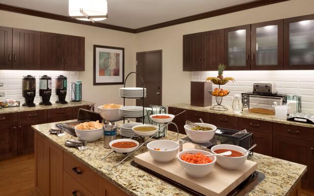 Homewood Suites by Hilton Kalamazoo-Portage