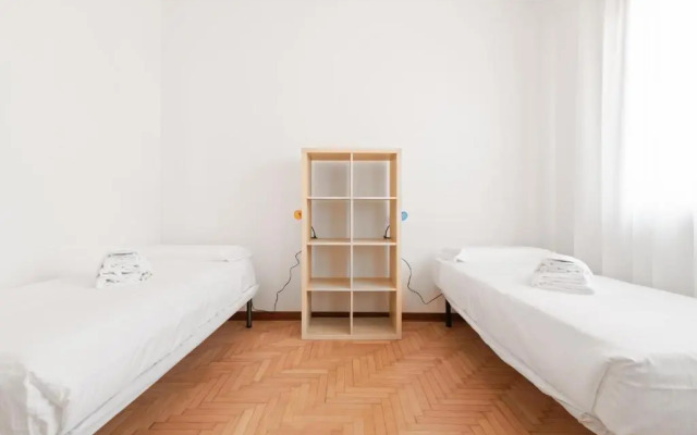 Santa Rita Roomy Apartment