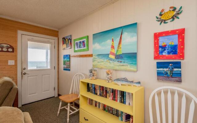 Beach Barracks by Oak Island Accommodations